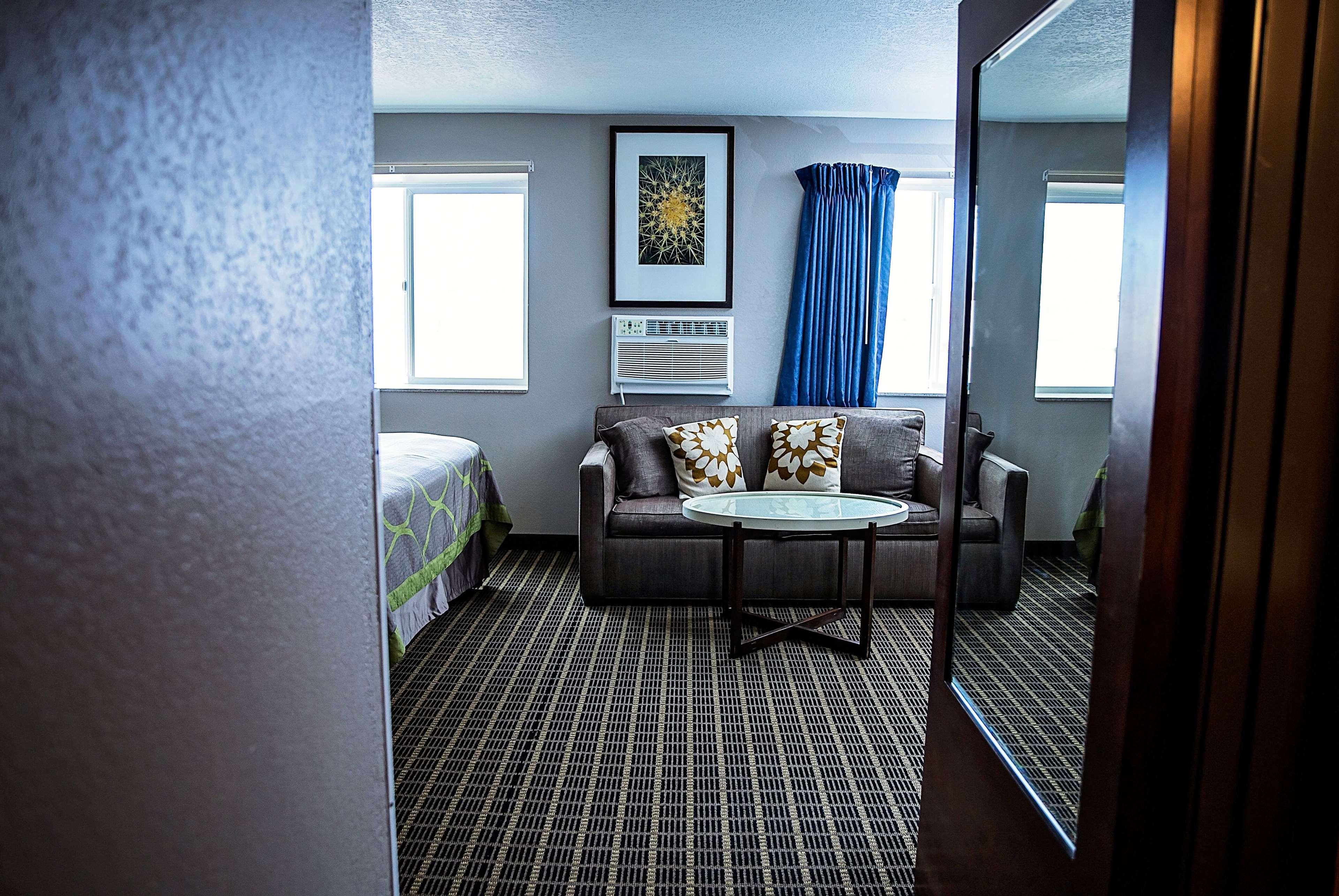 ซูเปอร์ 8 บาย วินด์แฮม ฮอลบรูค Hotel โฮลบรุค ภายนอก รูปภาพ