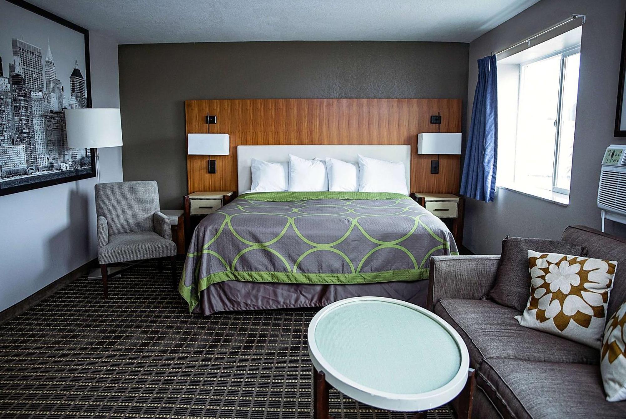 ซูเปอร์ 8 บาย วินด์แฮม ฮอลบรูค Hotel โฮลบรุค ภายนอก รูปภาพ